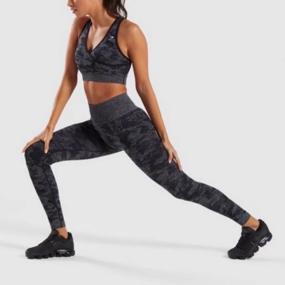 Gymshark Adapt Camo Seamless Leggings black and gray camo size xs - Picture 2 of 12